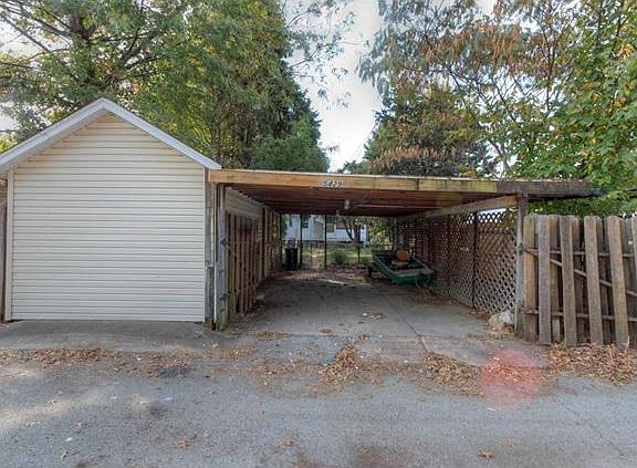 5th image of 5429 Robert Ave