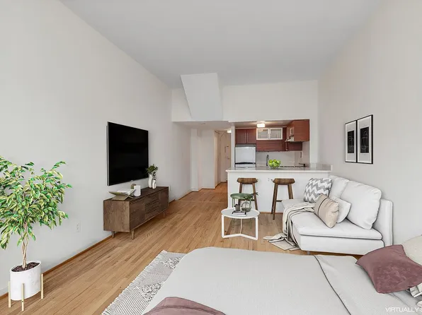 184 Thompson St APT 4R, New York, NY 10012