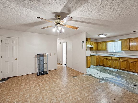 5th image of 75 Hamilton Rd