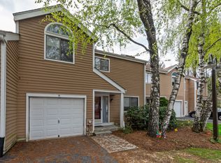 51 Rambling Brook Rd, Chappaqua, NY 10514