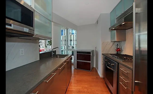 Rented by Douglas Elliman | media 21