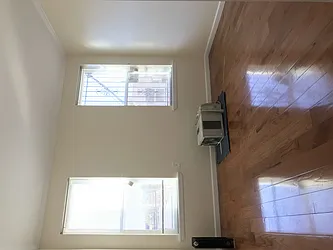 Rented by Zikos Realty Services