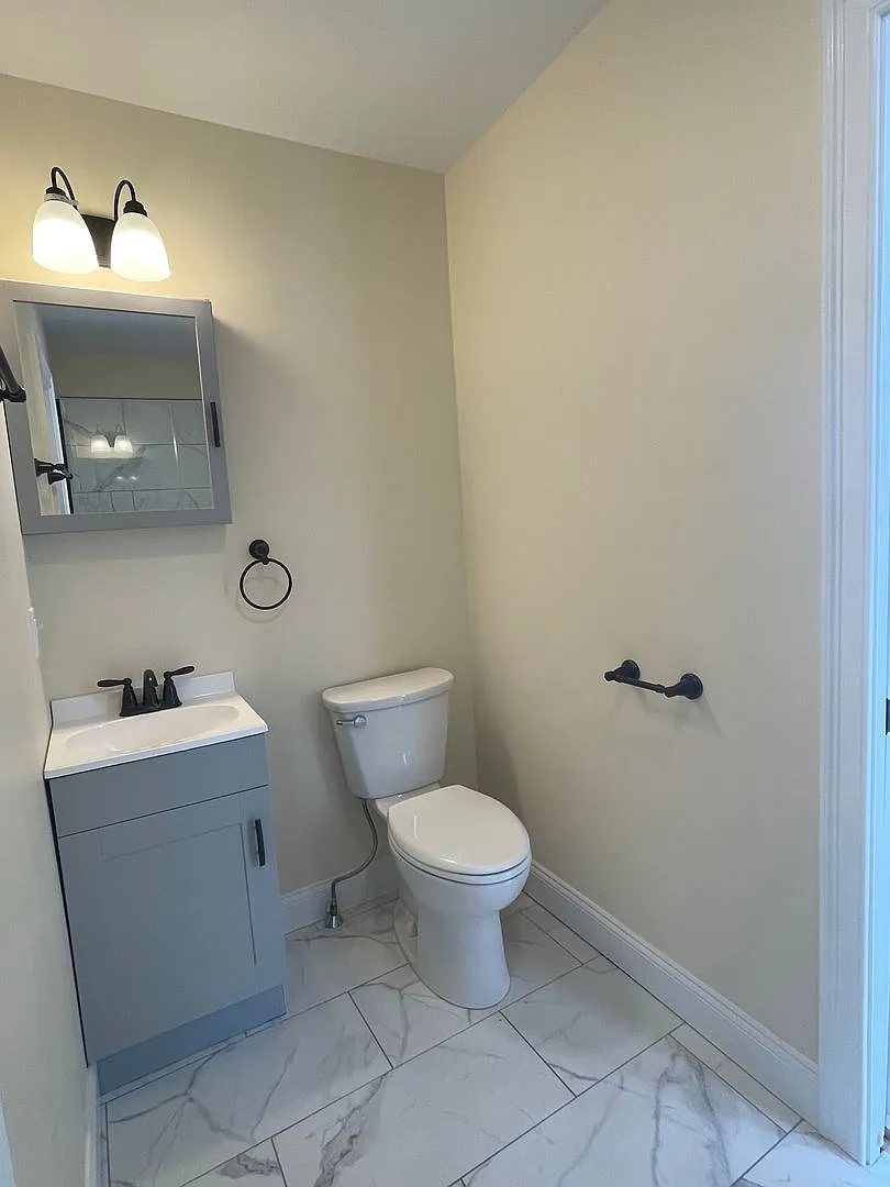 74 Elmwood Ave, Burlington, VT | Newly Renovated 6 Bedroom House Near UVM & Downtown | June 2027 — Photo 1
