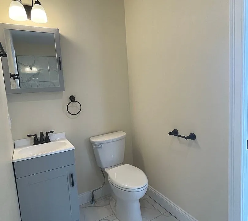 74 Elmwood Ave