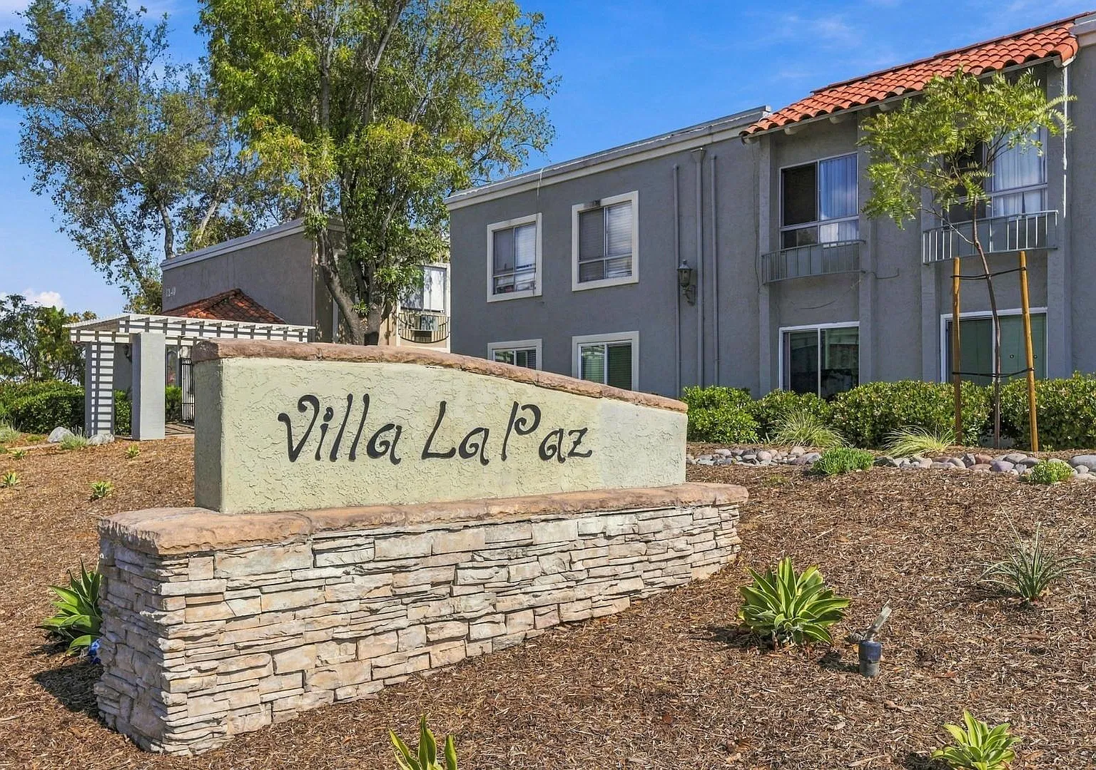 1240 N Broadway - 1240 N Broadway Unit 57 — Photo 4