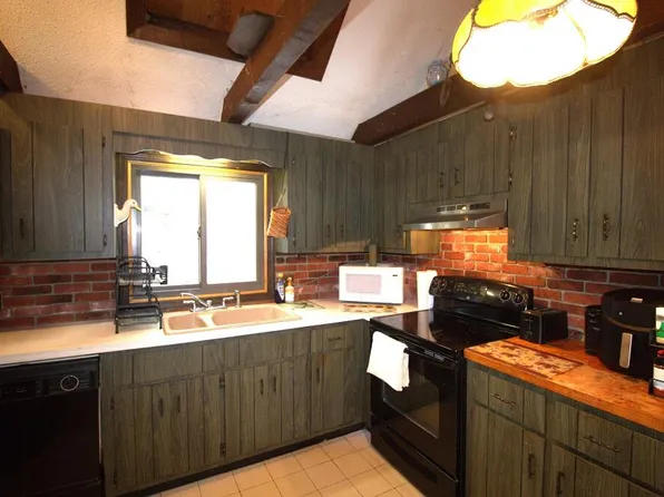 930 Old Bass River Road, Dennis, MA 02638