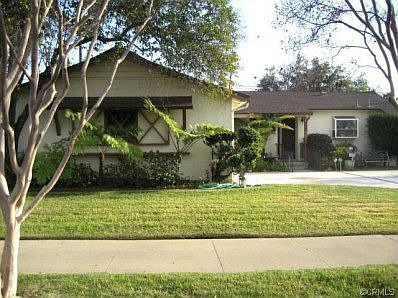 1st image of 330 W Carter Dr