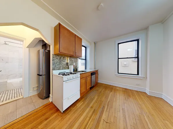 324 West 84th Street image 1 of 4