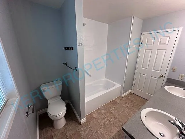 23010 SE Naomi Ct — Photo 15