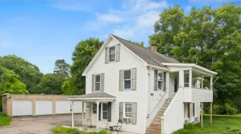 19 Cady St