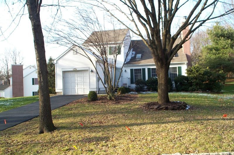 2nd image of 286 Alexandria Way