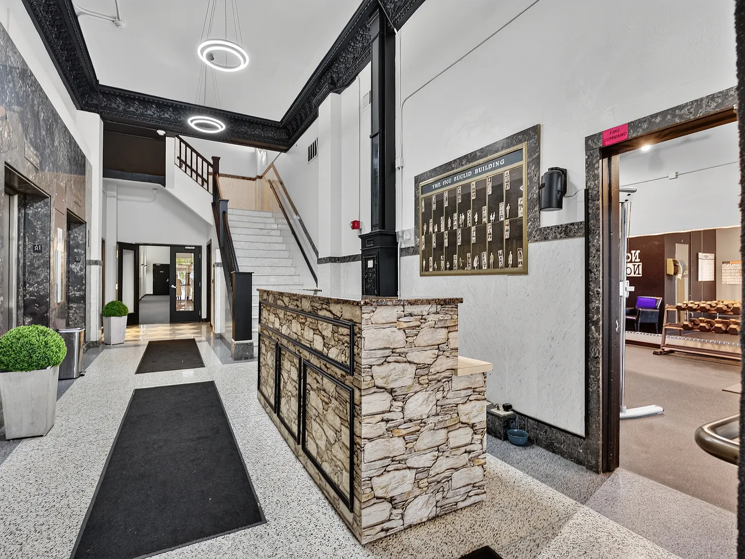 1900 The Loft, LLC — Photo 4