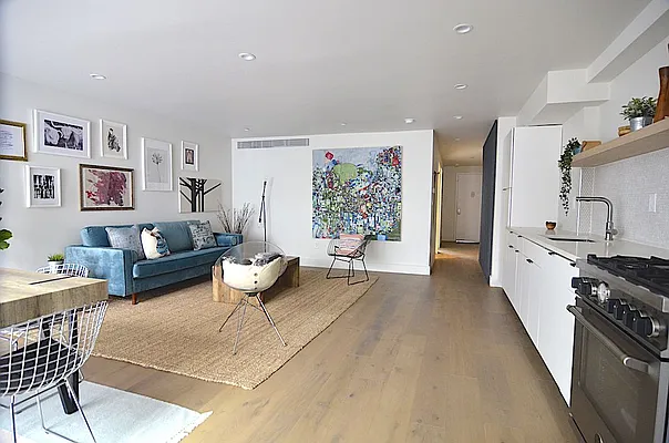 Sold by Park Property Advisors | media 25