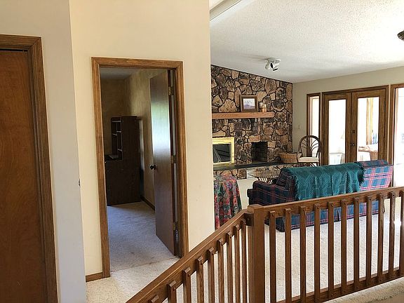 Small bedrm & Living rm