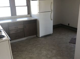 908 W 10th Ave #A, Oshkosh, WI 54902