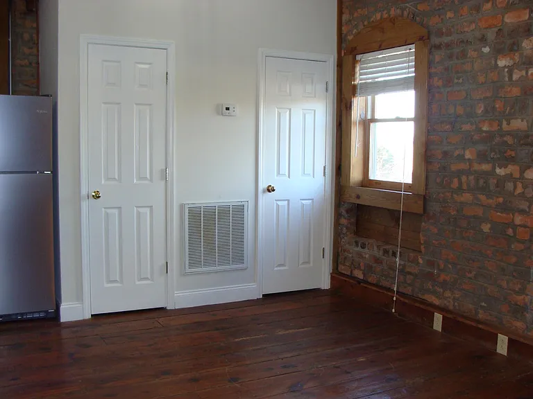 205 E Main St #C — Photo 11