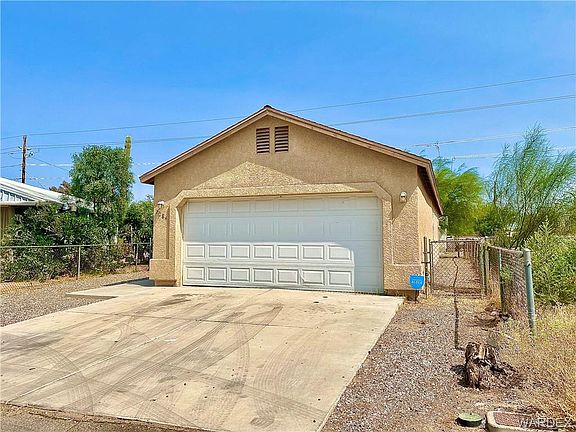 4th image of 2084 Santa Cruz Ave