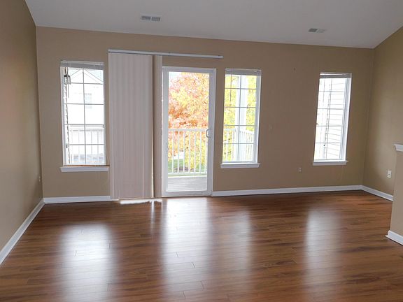 2nd image of 3322 Whitaker Dr