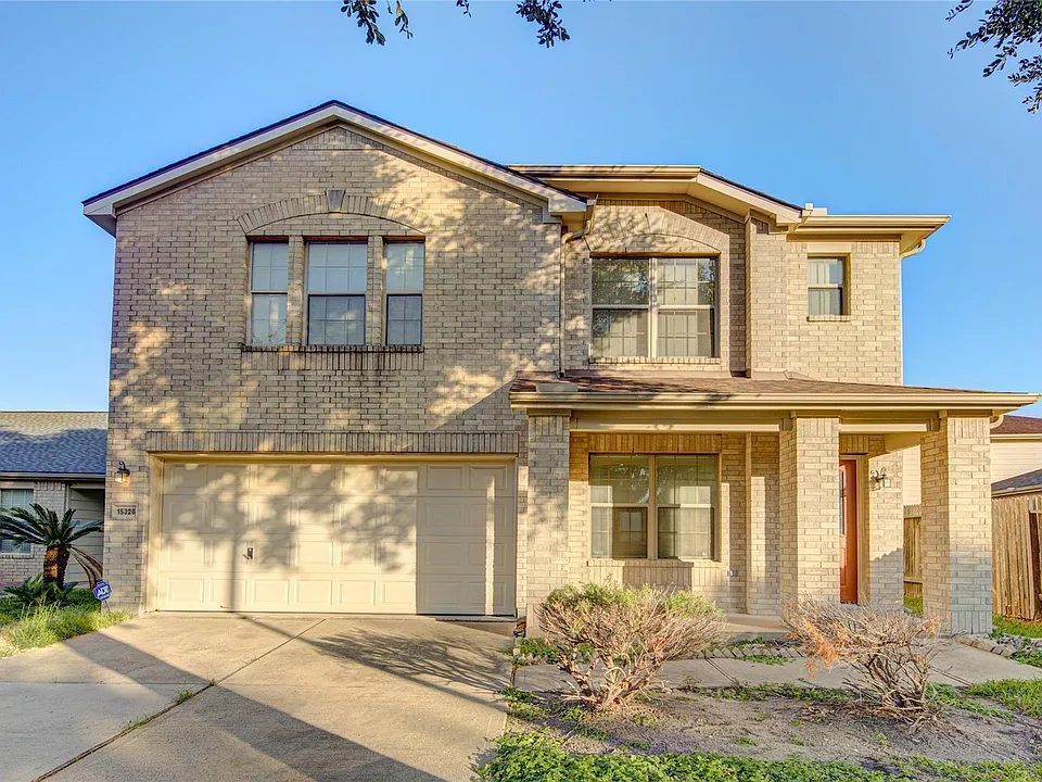 15326 Mission Oak Dr