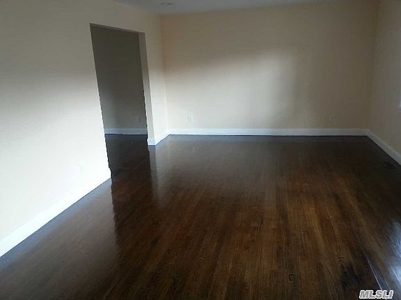 3rd image of 109 Beechwood Ave