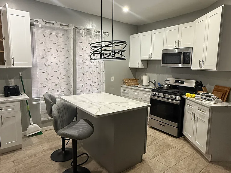 72 Seymour Ave #1 — Photo 19