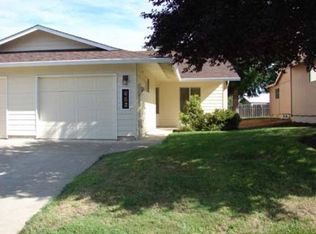 652 Benjamin Ave, Cottage Grove, OR 97424