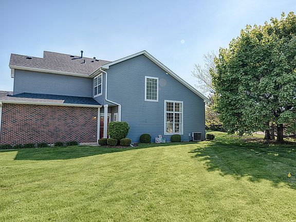 2nd image of 1536 Stoneridge Ct