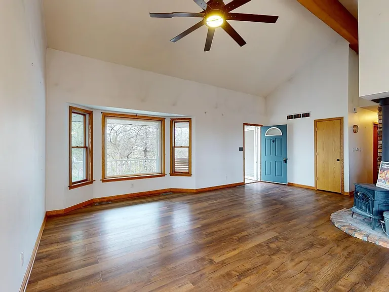 64330 Lincoln Hwy — Photo 9