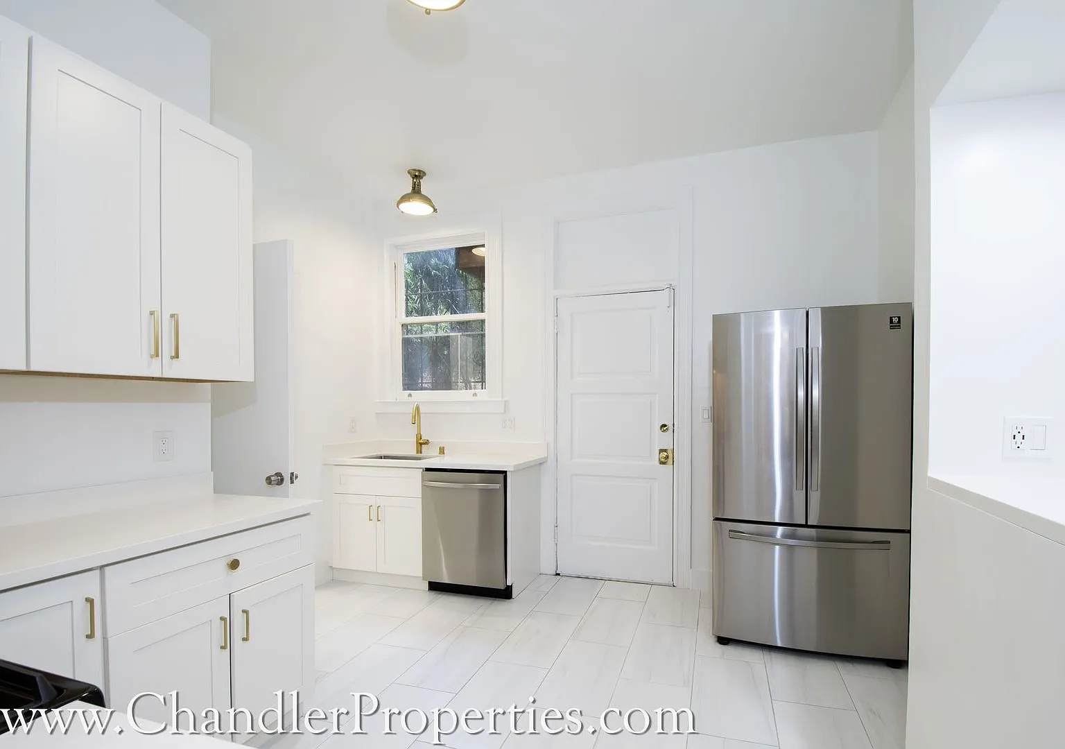 2400-4 Bush/1811 Pierce Street Apartments — Photo 1