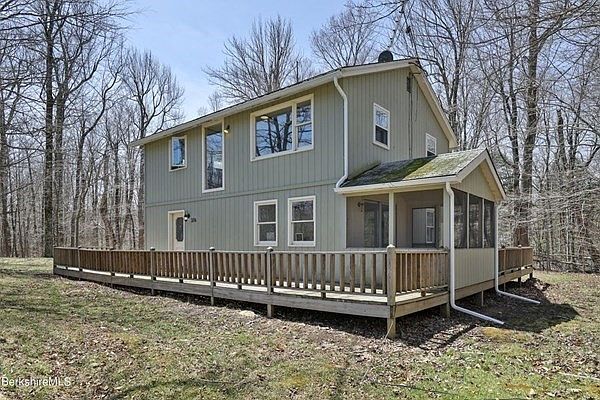 1st image of 376 Long Bow Ln