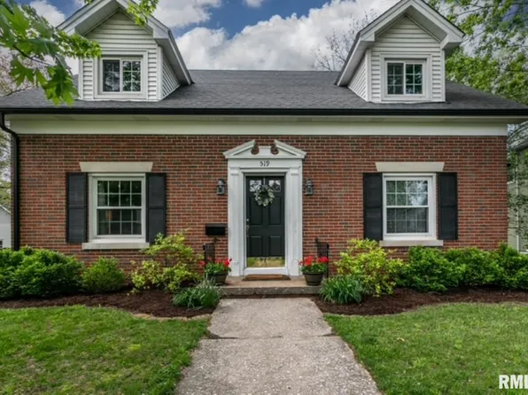 519 W Center St, Lebanon, IL 62254