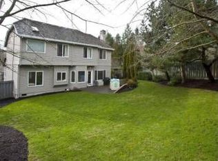 10785 SW Oriole Cir, Beaverton, OR 97007