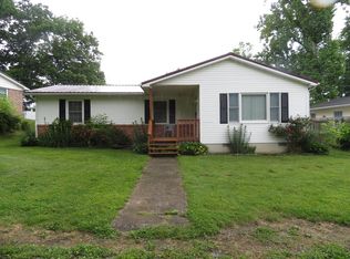 204 High St, Richlands, VA 24641