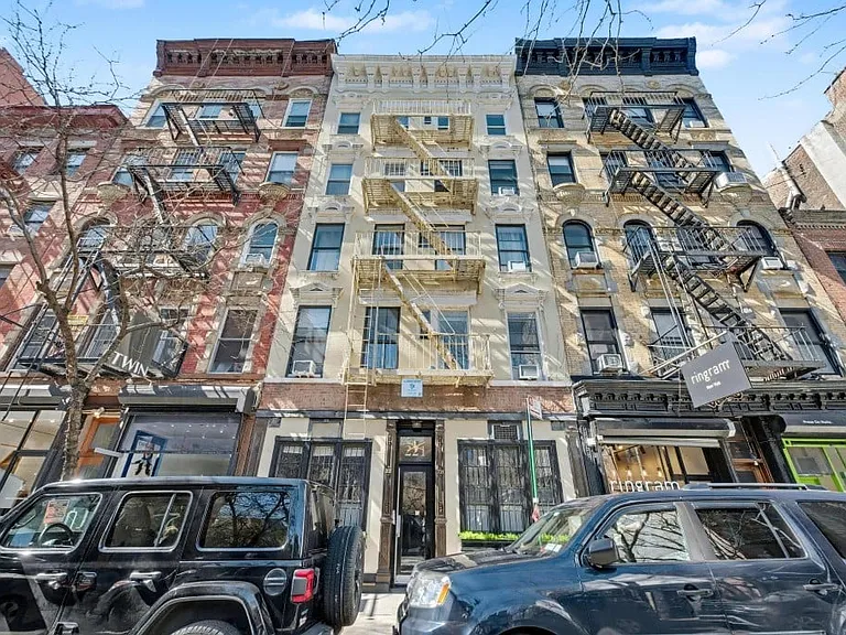 221 Mott St #14 — Photo 7