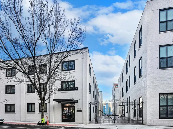 518-536 Gregory Ave #A320, Weehawken, NJ 07086