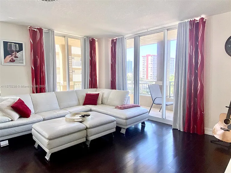 2080 S Ocean Dr #401 — Photo 16