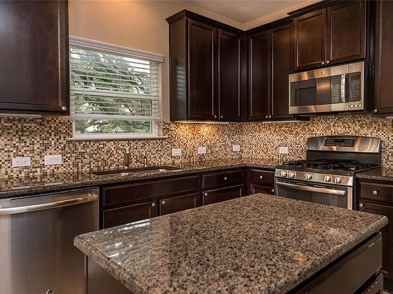 11600 Sewickley Ct S — Photo 12
