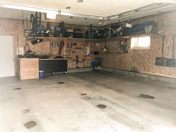 2 Stall Garage