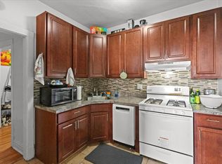 448 W Arlington Pl #3, Chicago, IL 60614