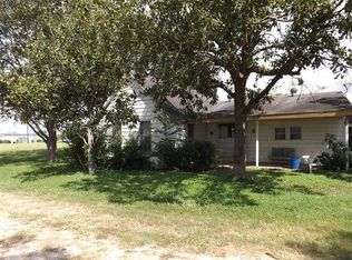 3693 S State Highway 71, El Campo, TX 77437