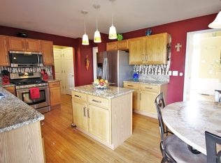 8191 Hummingbird Ct, Ypsilanti, MI 48197