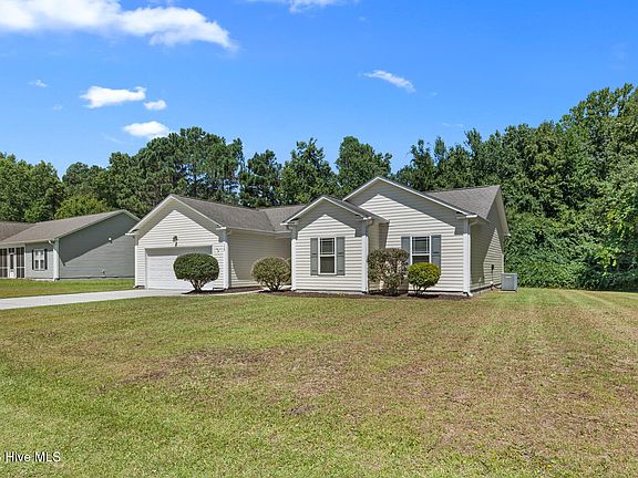 3rd image of 110 S Stone Drive
