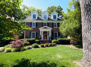 2215 Village Dr, Louisville, KY 40205