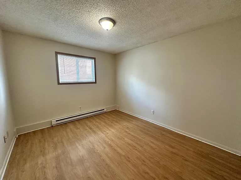 24th St. Apartments — Photo 26