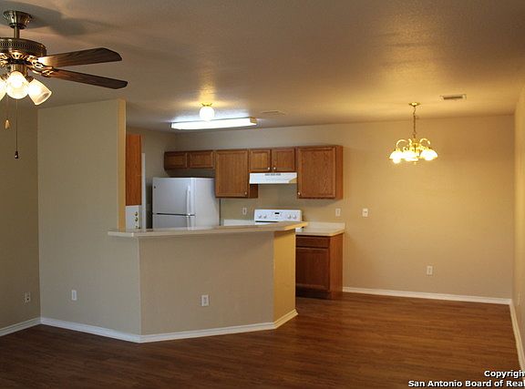 5th image of 120/122 Long Ln