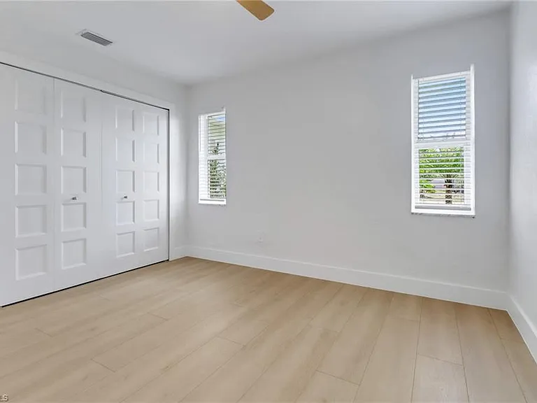 4525 Fluvia Ave — Photo 18