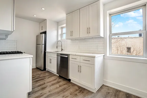 Rented by Twyford Real Estate | media 6