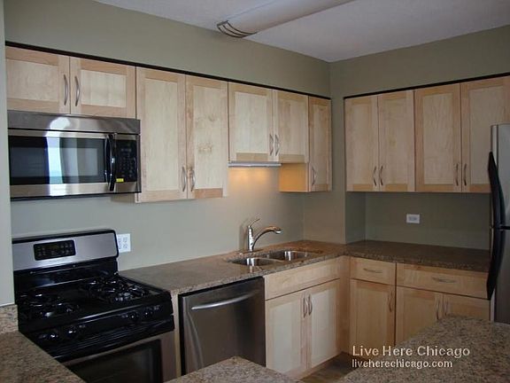 4th image of 2144 N Lincoln Park W APT 12B