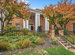 1811 Courtyard Cir #B, Pikesville, MD 21208