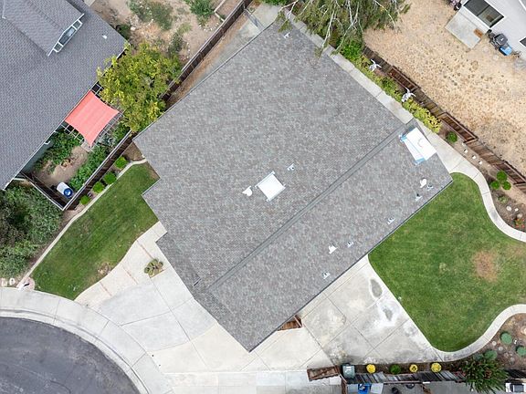 3rd image of 1219 Willow Ct